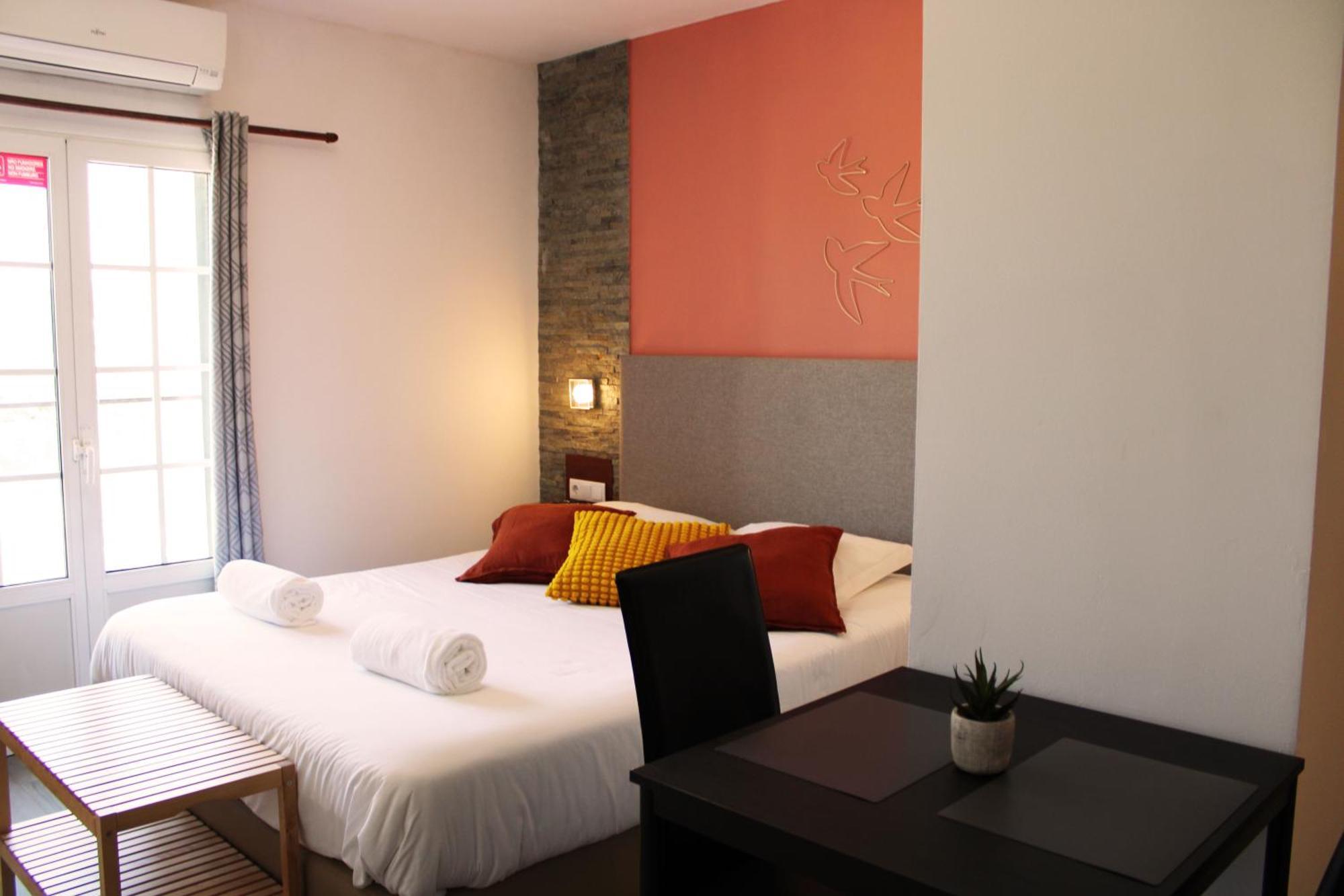 Guesthouse Aljezur Center Rum bild