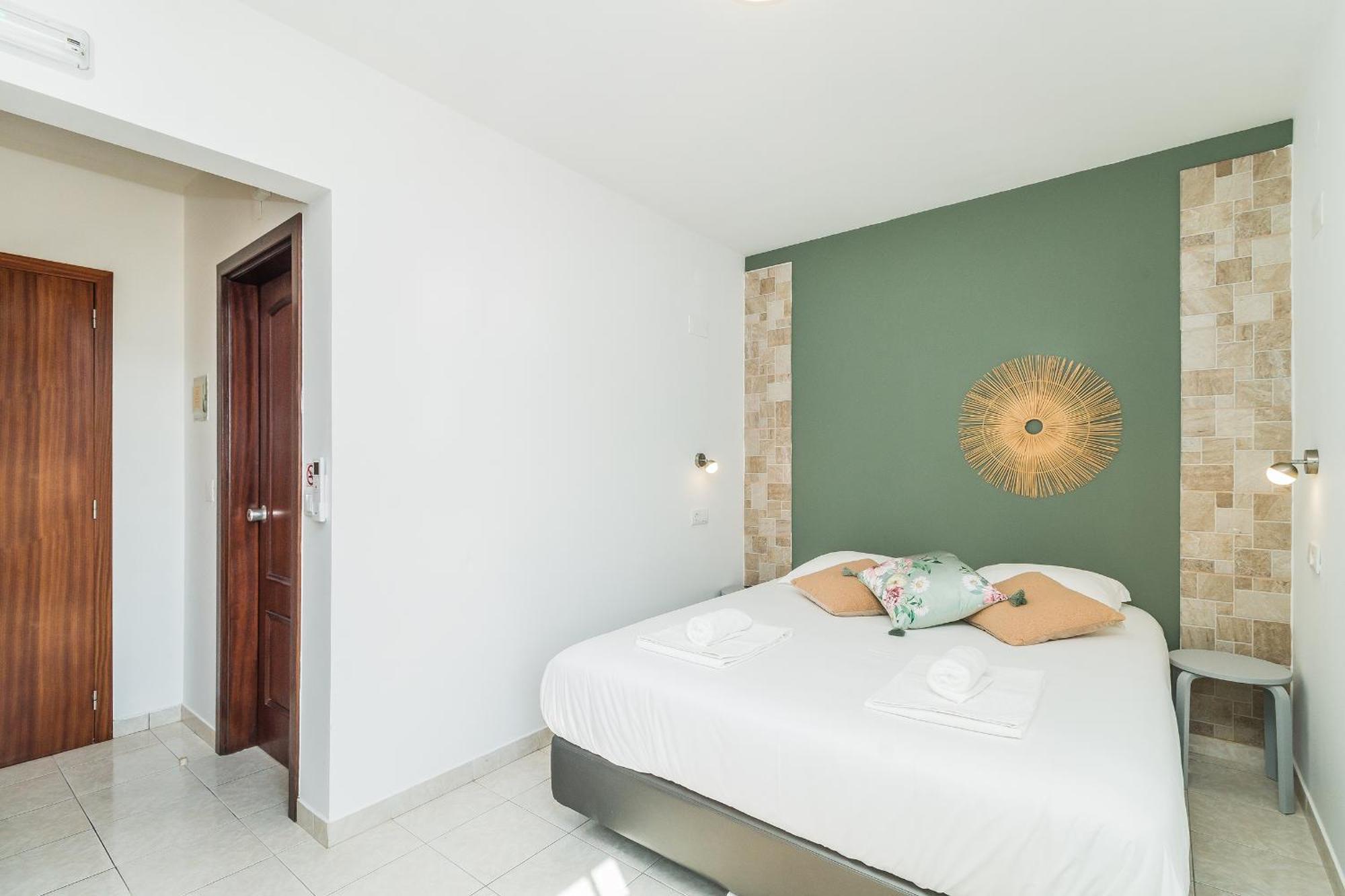 Guesthouse Aljezur Center Rum bild