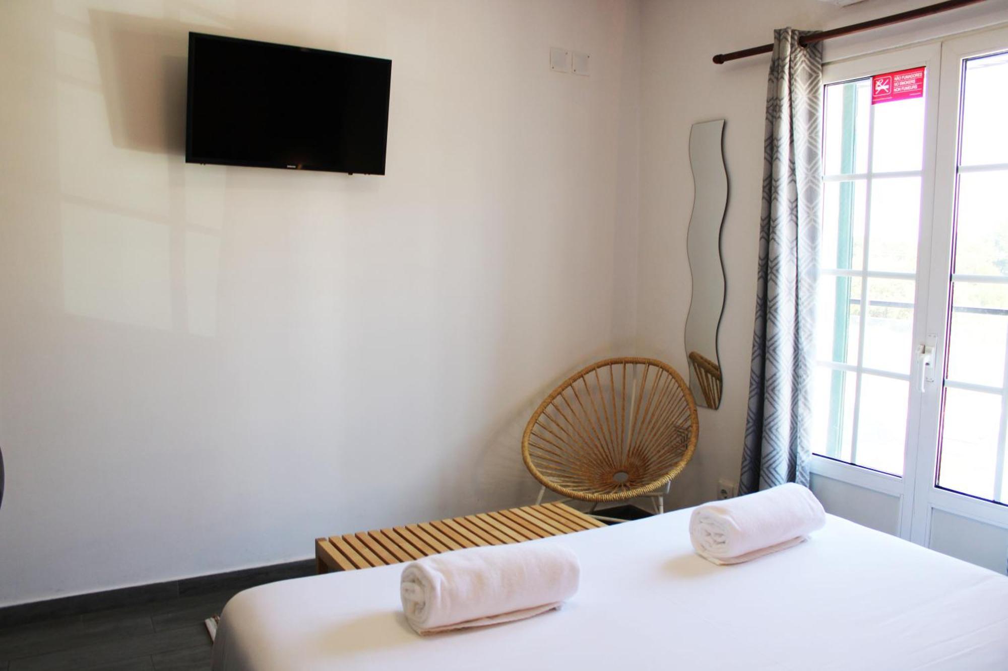 Guesthouse Aljezur Center Rum bild