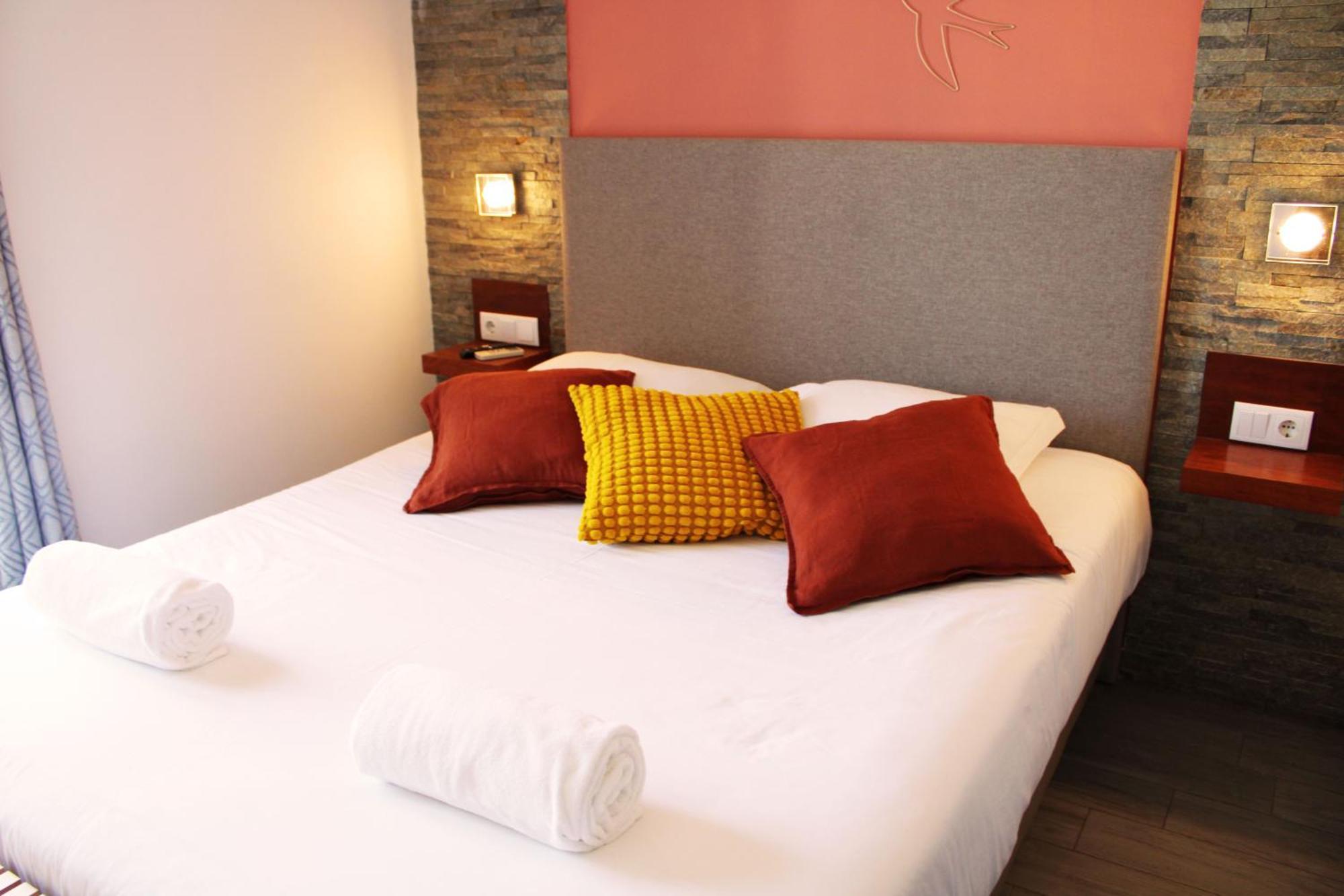 Guesthouse Aljezur Center Rum bild